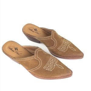 NWOT Patricia Nash Tan Battista Suede Mules
